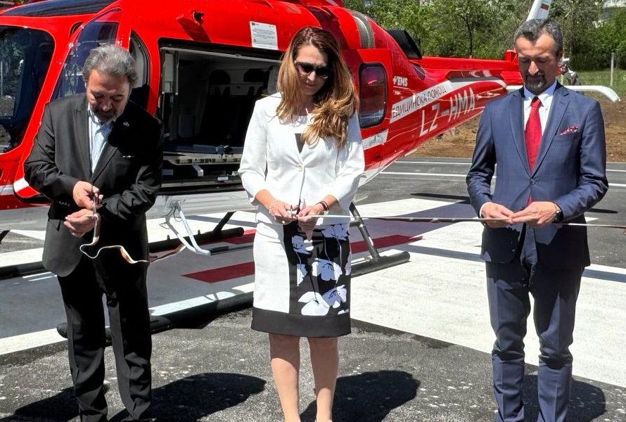 Велико Търново откри вертолетно летище за спешна медицинска помощ по въздух