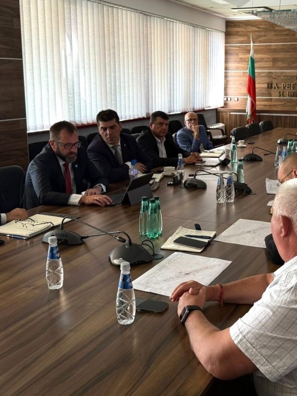 Въвеждат нови мерки за движението в Кресна през летния сезон