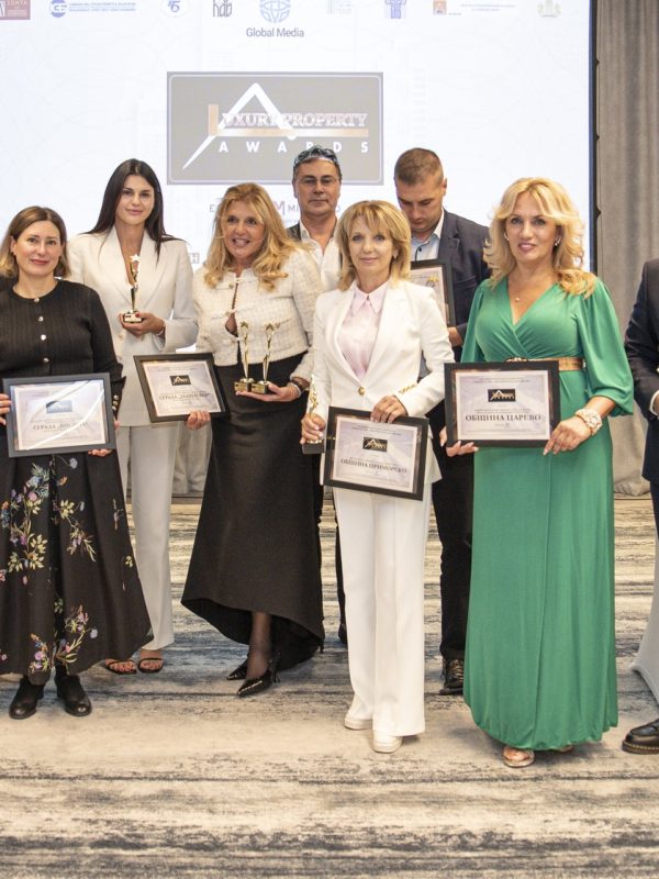 Отличиха Казанлък, Белоградчик, Царево, Приморско и Родопи за благоустройство