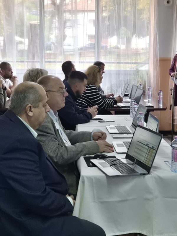 Кметове и кметски съветници към ОбС „Родопи“ в защита на гражданите