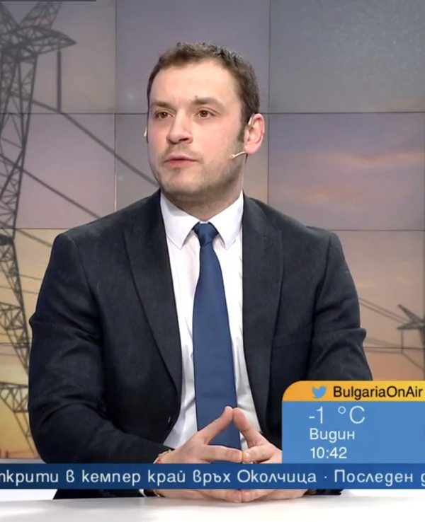 Адв. Мартин Костов: Новата формула за „сградна инсталация“ е прах в очите при 30% по-скъпо парно